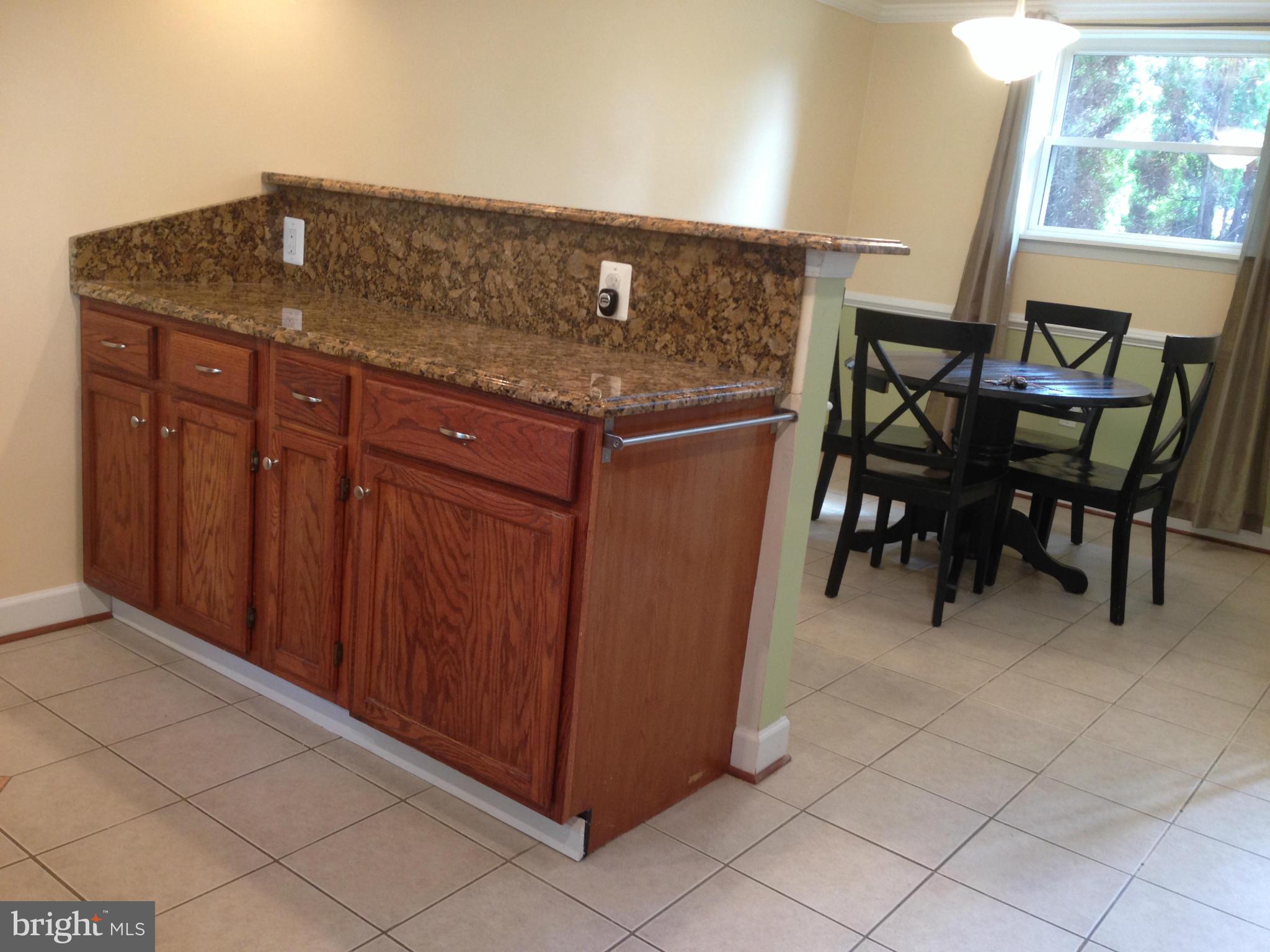 13204 Haddock Road Woodbridge, VA 22193 - Photo 19 of 30 Interior (General)