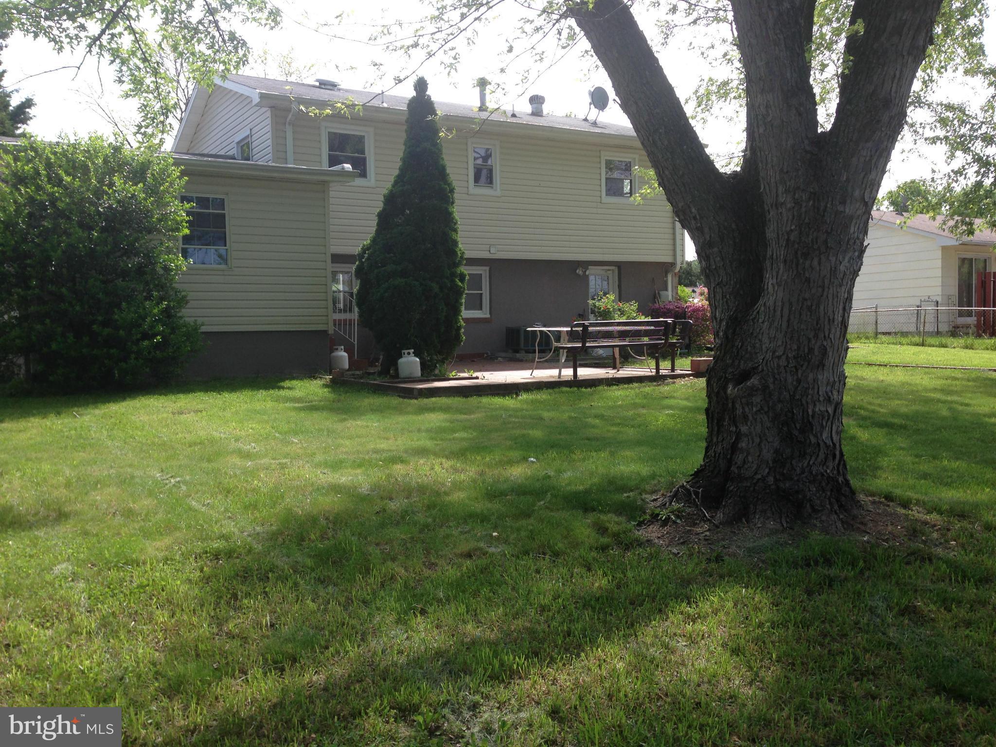 13204 Haddock Road Woodbridge, VA 22193 - Photo 27 of 30 Exterior (Rear)