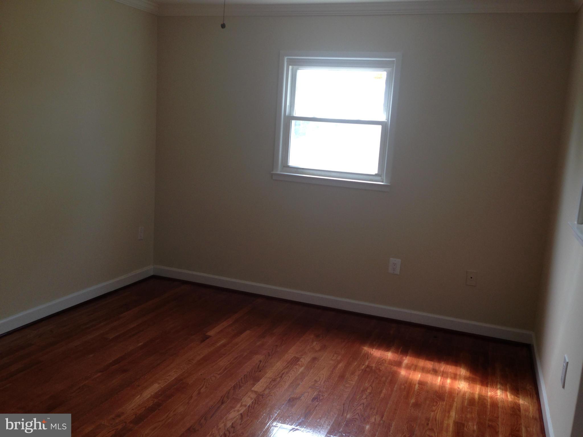 13204 Haddock Road Woodbridge, VA 22193 - Photo 7 of 30 Bedroom (Master)