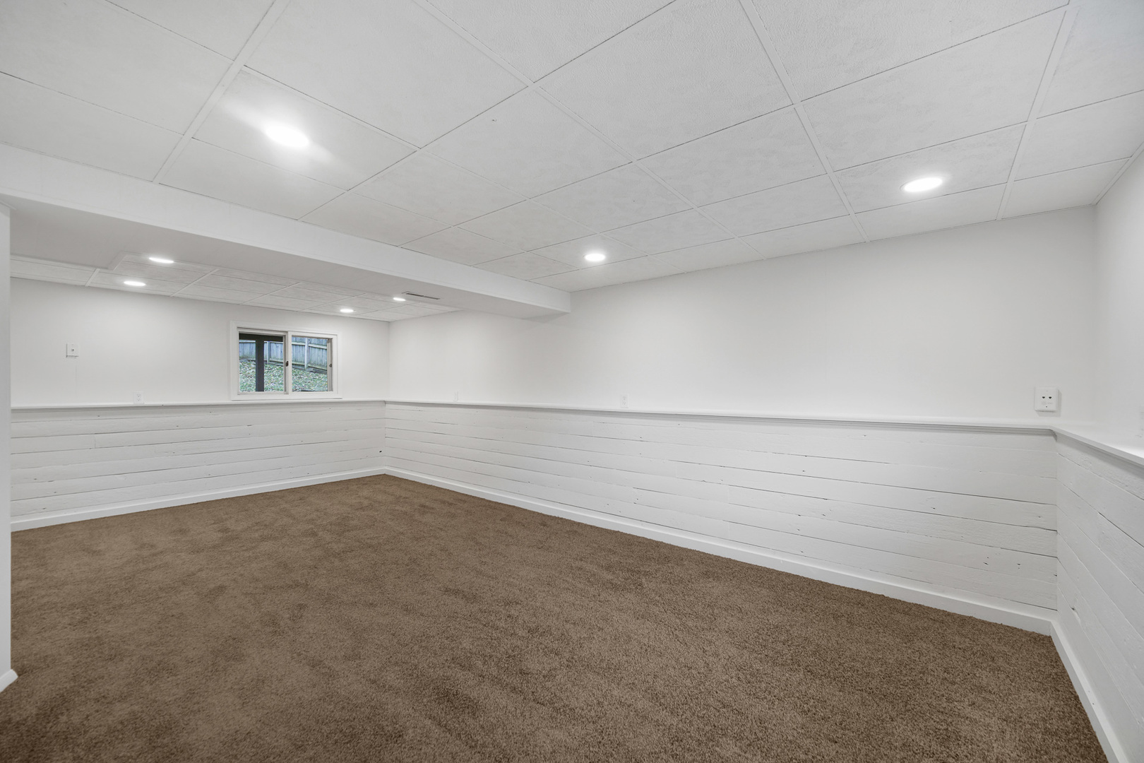 33121 North John Mogg Road Grayslake, IL 60030 - Photo 11 of 20 Gallery Image 11