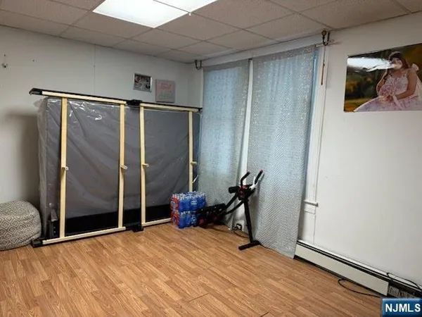 $2,100 | 132 Grove Street, Unit 1, Bergenfield, NJ 07621