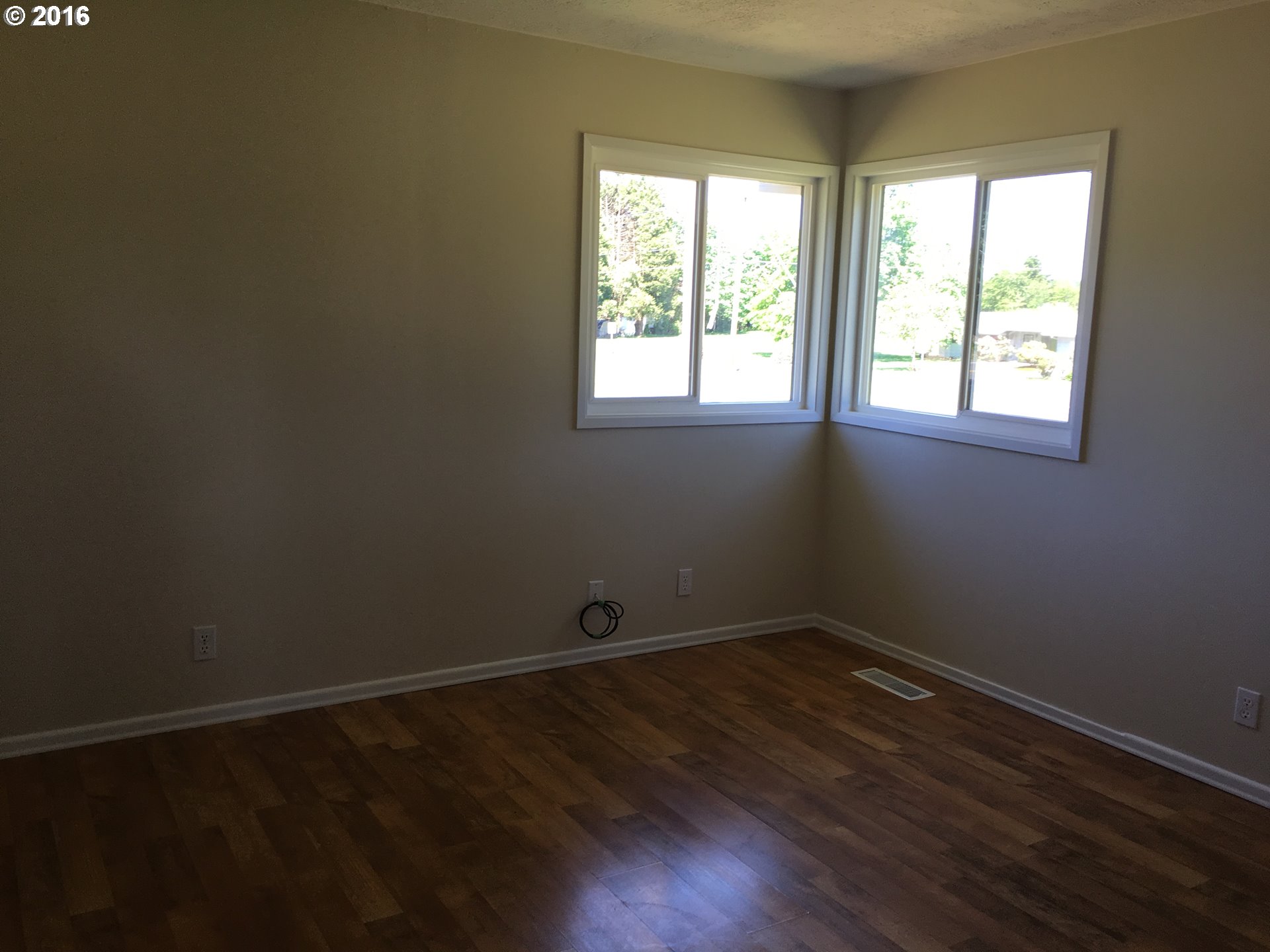 14592 Southeast Bluff Road Sandy, OR 97055 - Photo 16 of 26
