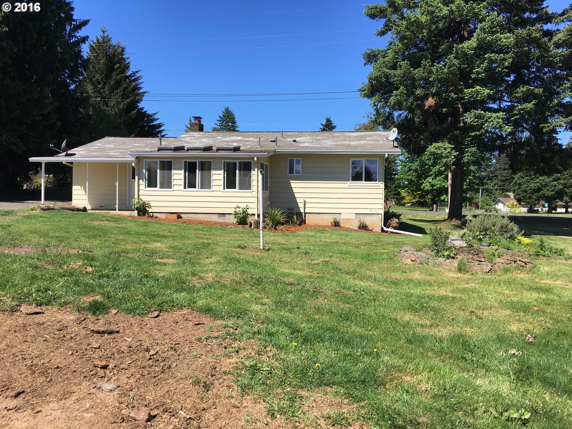 14592 Southeast Bluff Road Sandy, OR 97055 - Photo 7 of 26