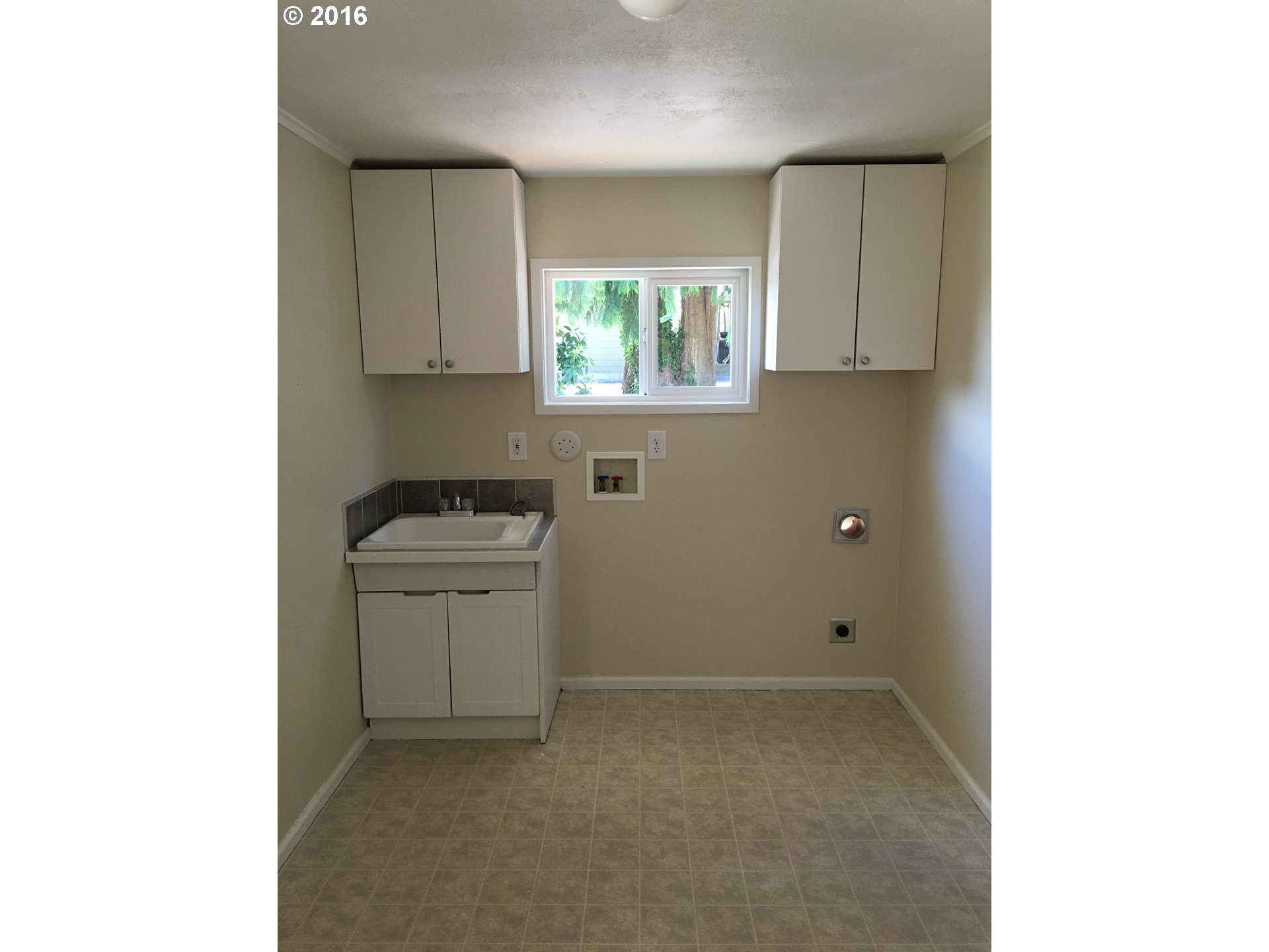 14592 Southeast Bluff Road Sandy, OR 97055 - Photo 8 of 26