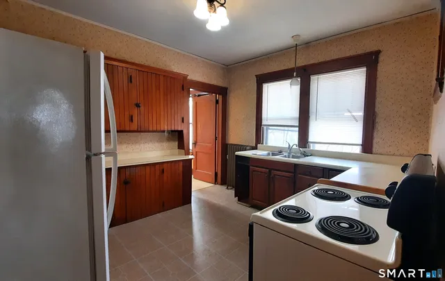 $240,000 | 26 King Street, Putnam, CT 06260