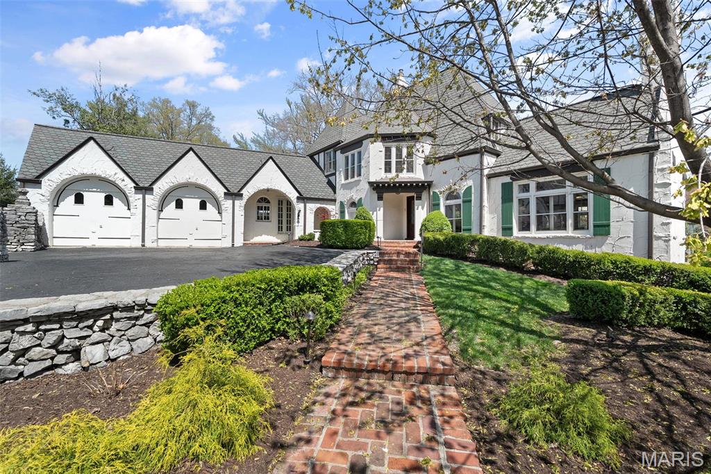 2 Northcote Road St. Louis, MO 63144 - Photo 3 of 54 Gallery Image 3