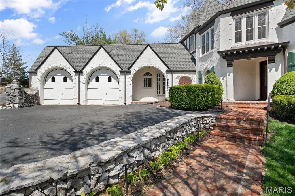 2 Northcote Road St. Louis, MO 63144 - Photo 5 of 54 Gallery Image 5