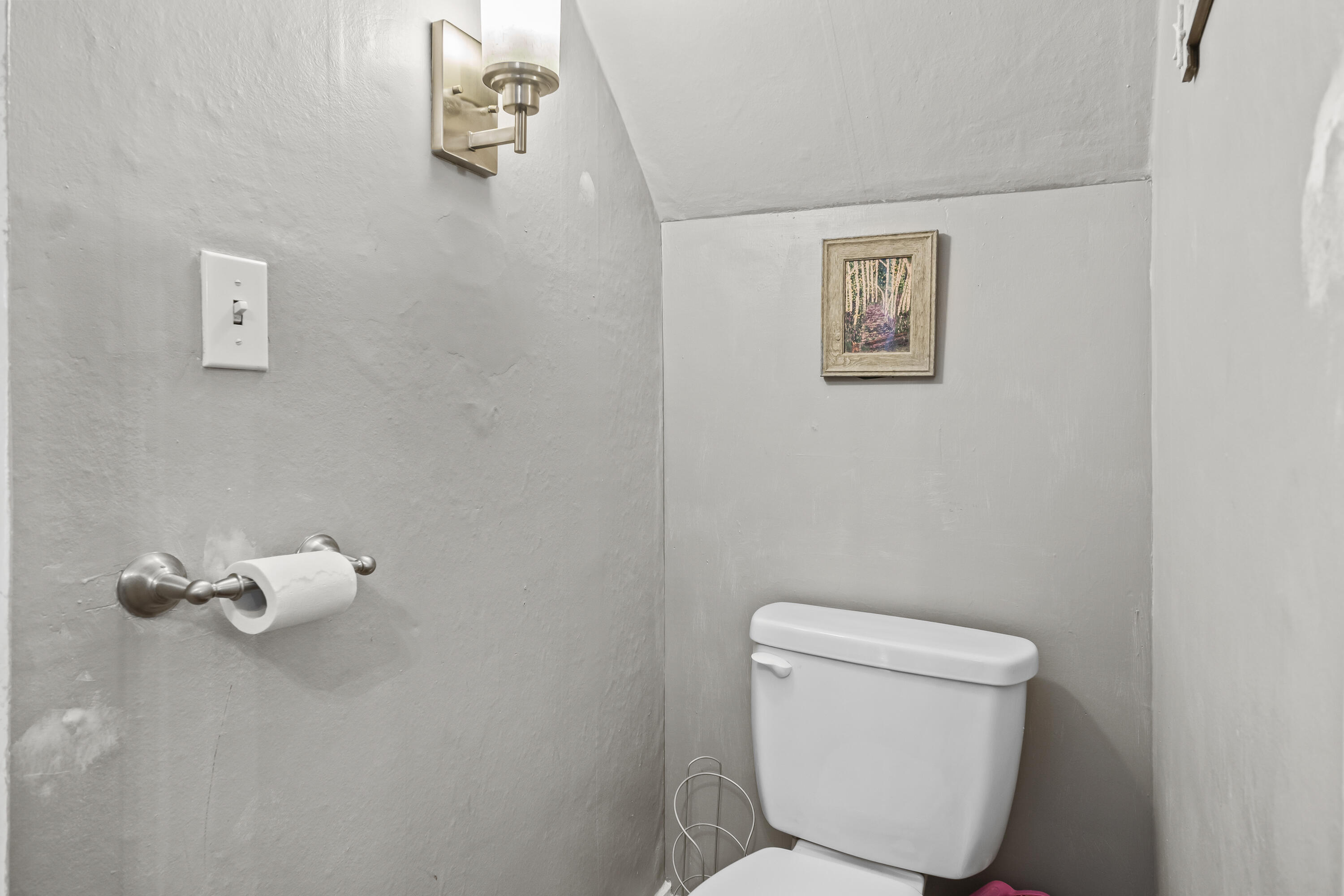 188 North Street Bath, ME 04530 - Photo 17 of 54 Downstairs Toilet closet unit 1