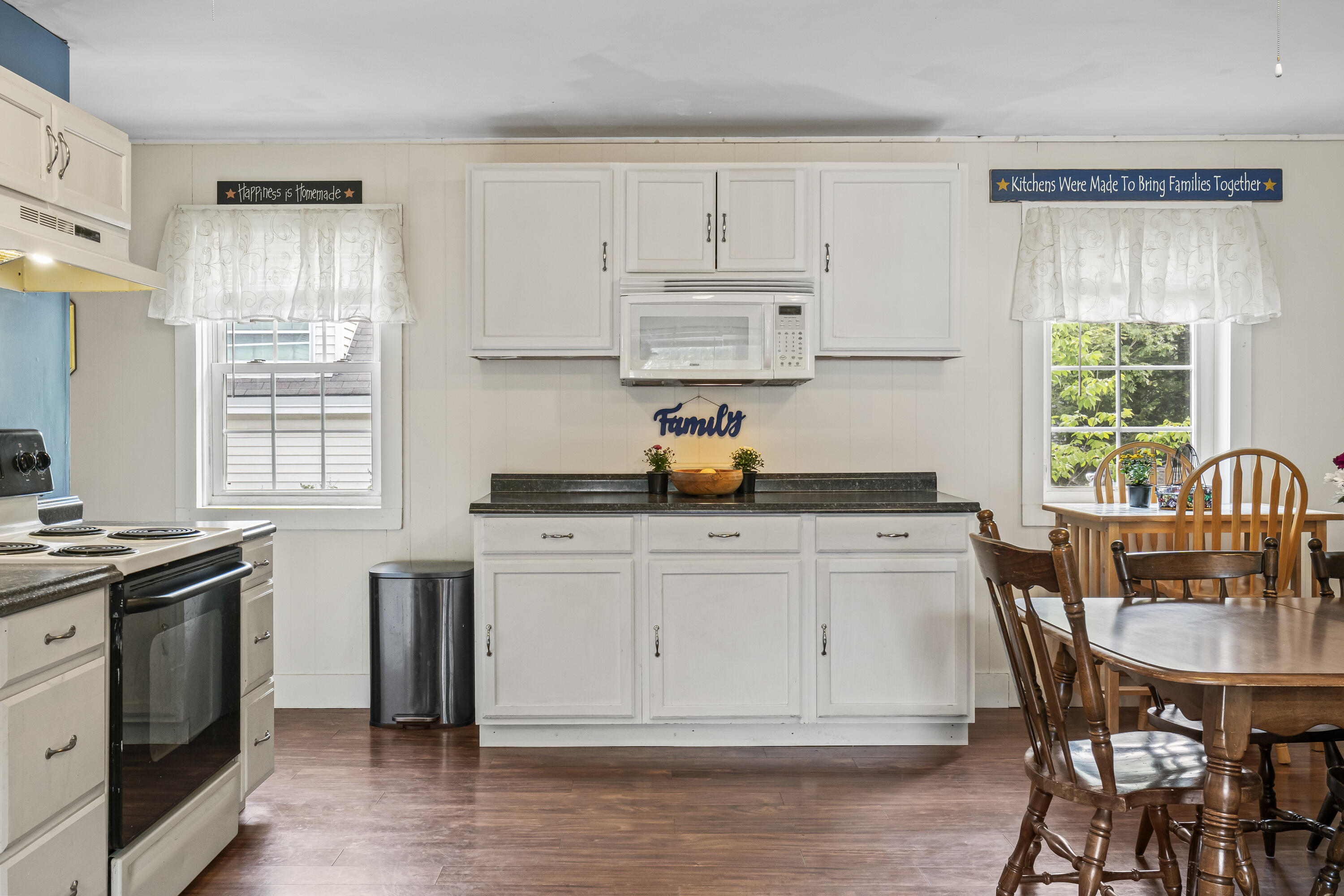 188 North Street Bath, ME 04530 - Photo 49 of 54 Upstairs Unit 2