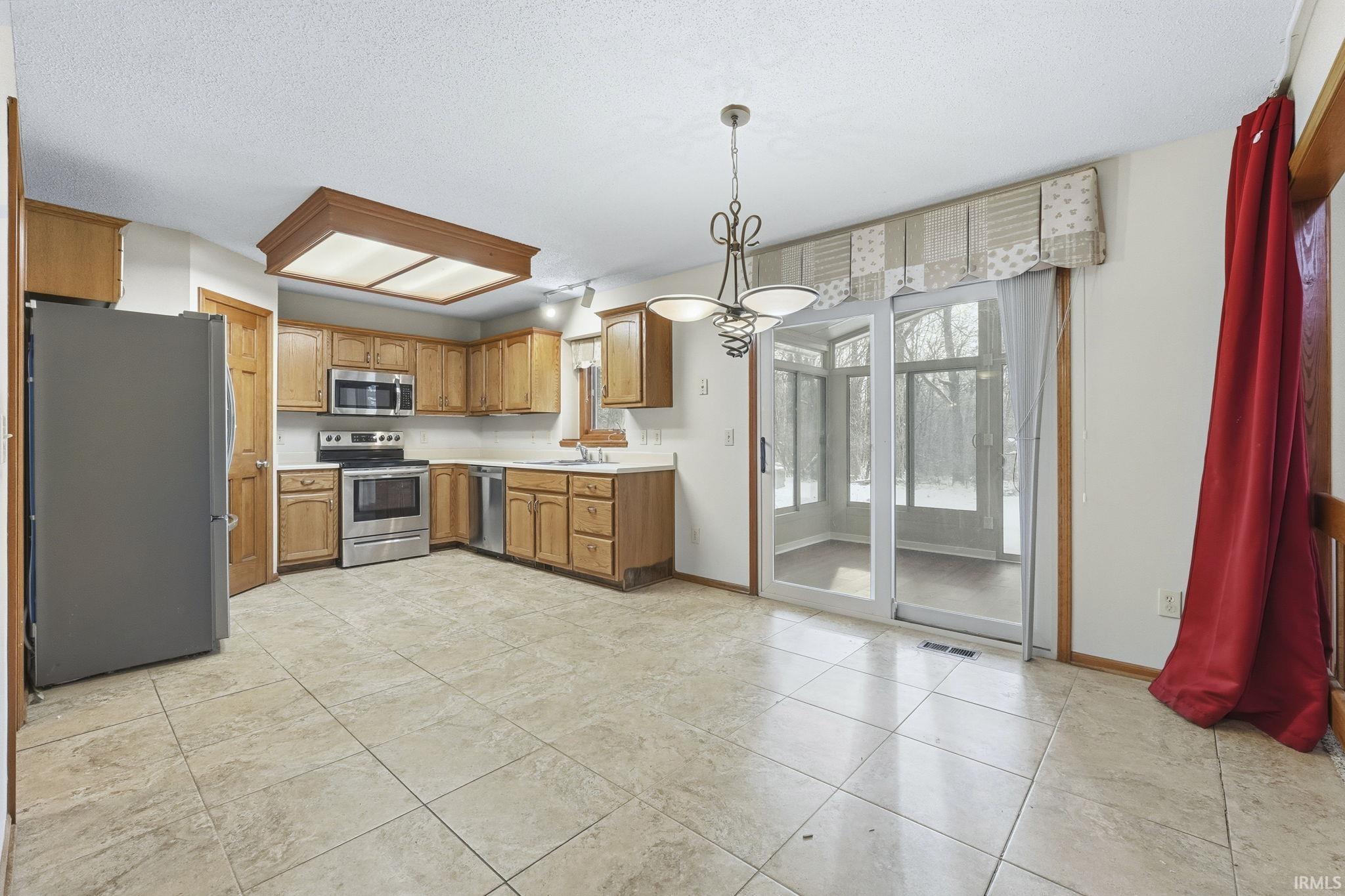 2909 Sweet Cider Road Fort Wayne, IN 46818 - Photo 15 of 36