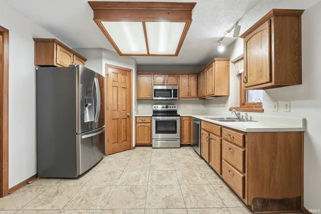 $350,000 | 2909 Sweet Cider Road, Fort Wayne, IN 46818