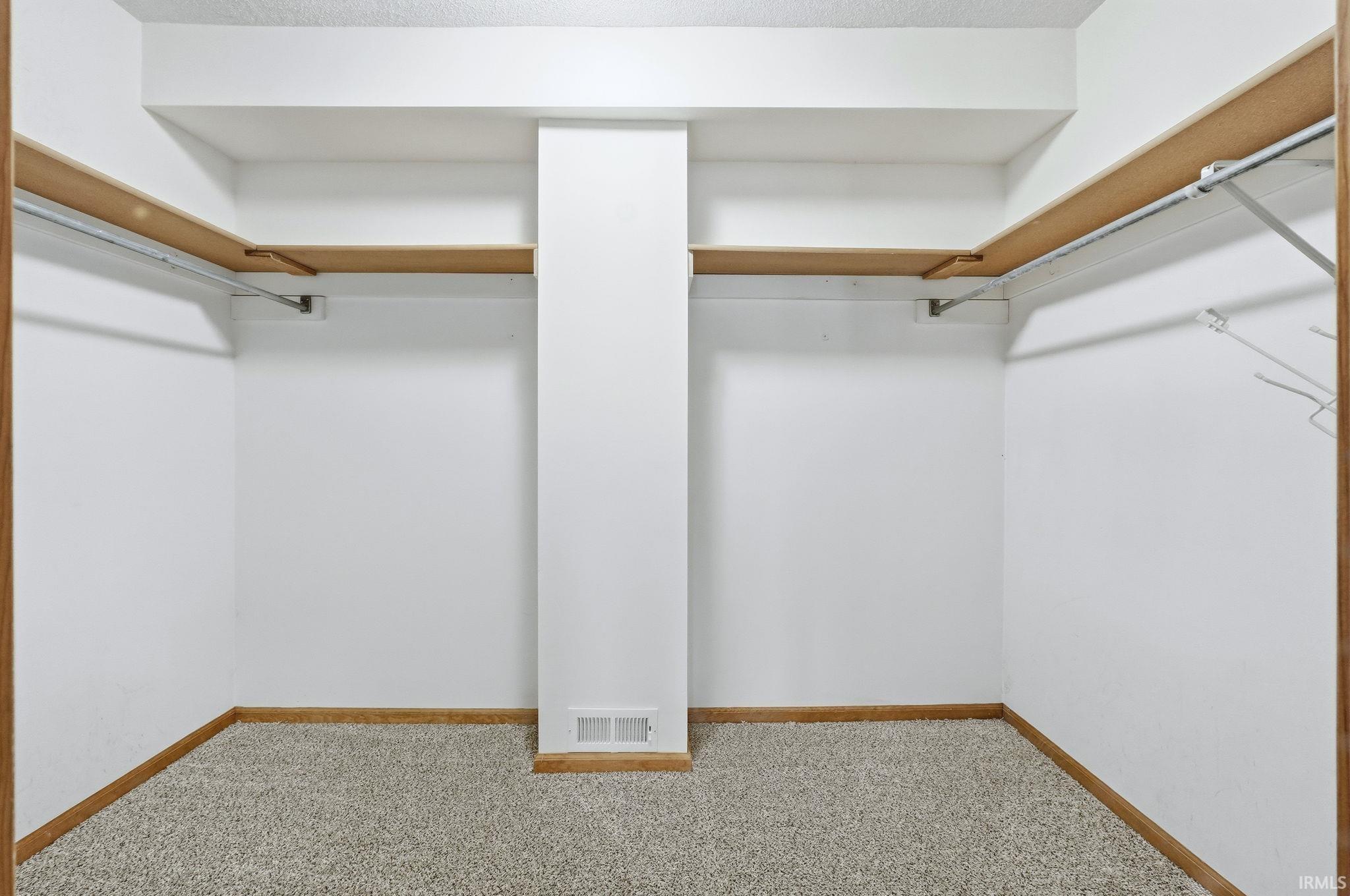 2909 Sweet Cider Road Fort Wayne, IN 46818 - Photo 9 of 36