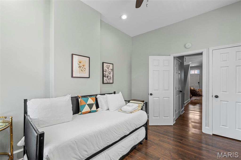 2350 Hickory Street St. Louis, MO 63104 - Photo 11 of 33