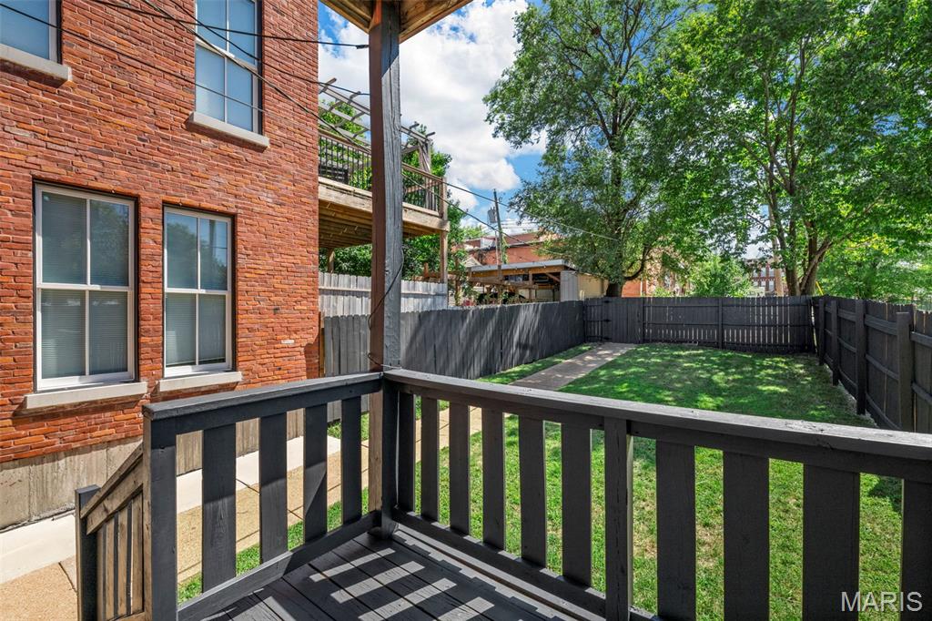 2350 Hickory Street St. Louis, MO 63104 - Photo 31 of 33