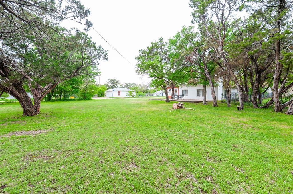 137 Center Loop Whitney, TX 76692 - Photo 12 of 34