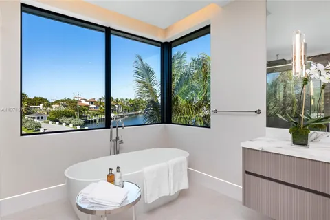 $24,900,000 | 23 Isla Bahia Drive, Fort Lauderdale, FL 33316