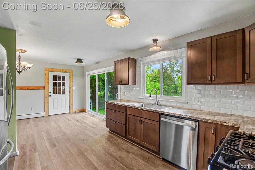 2487 North Lapeer Road Lapeer, MI 48446 - Photo 7 of 16