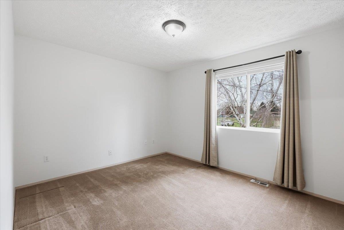 4014 North Locust Road Spokane, WA 99206 - Photo 15 of 29 Gallery Image 15