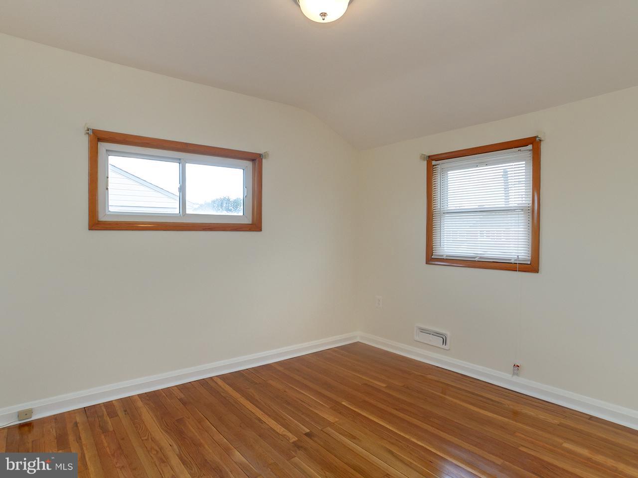 1949 Wareham Road Baltimore, MD 21222 - Photo 15 of 30 Bedroom (Master)