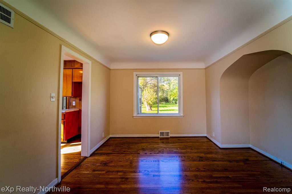 15388 Allen Road Taylor, MI 48180 - Photo 19 of 28