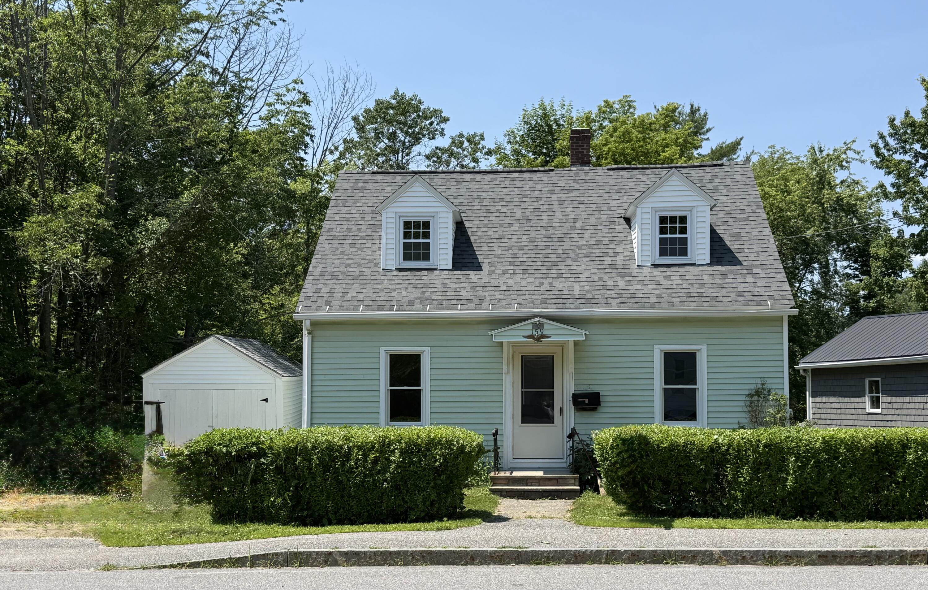 159 South Main Street Auburn, ME 04210 - Photo 2 of 17 exterior