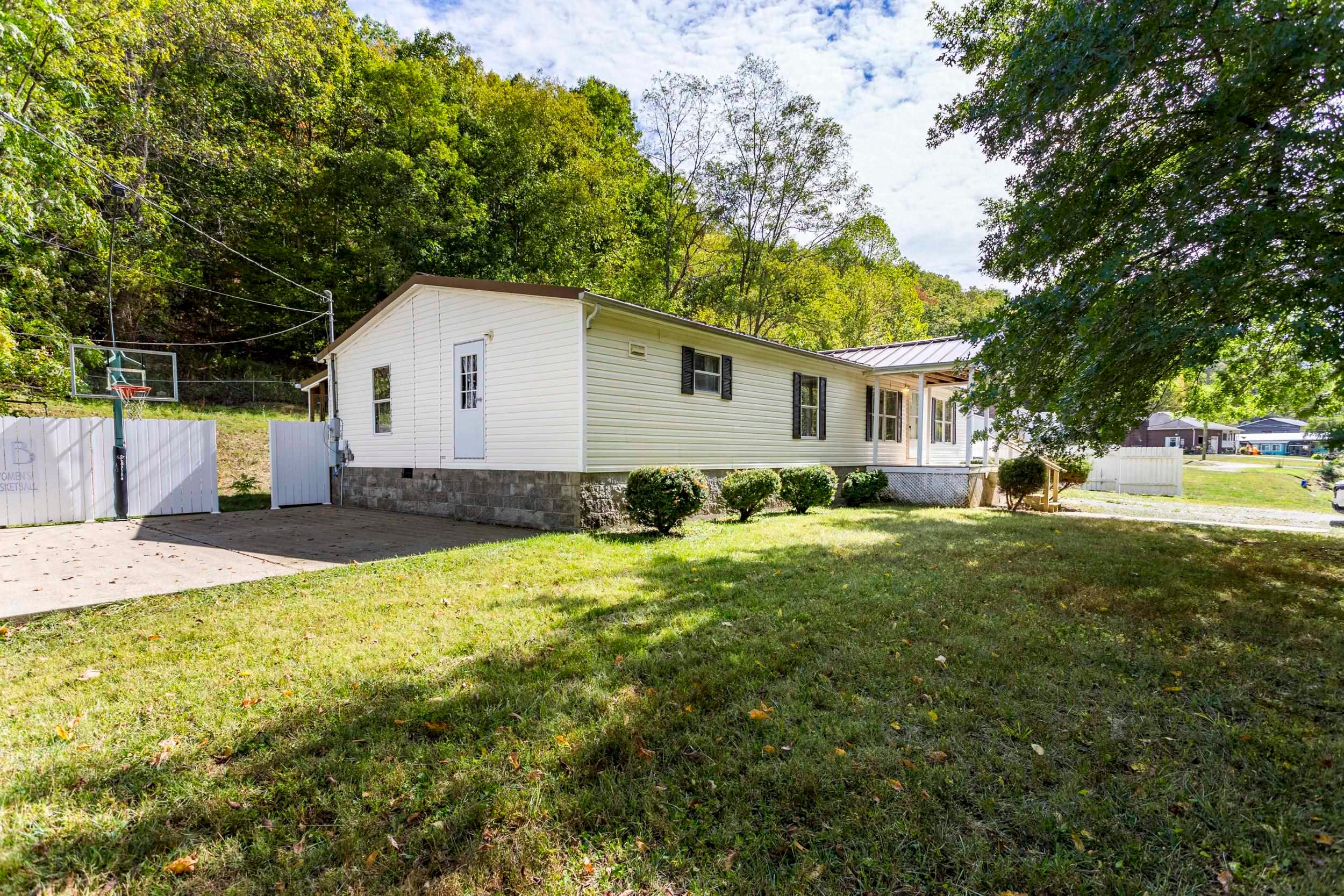 3473 Fudges Creek Road Milton, WV 25541 - Photo 7 of 32 Gallery Image 7