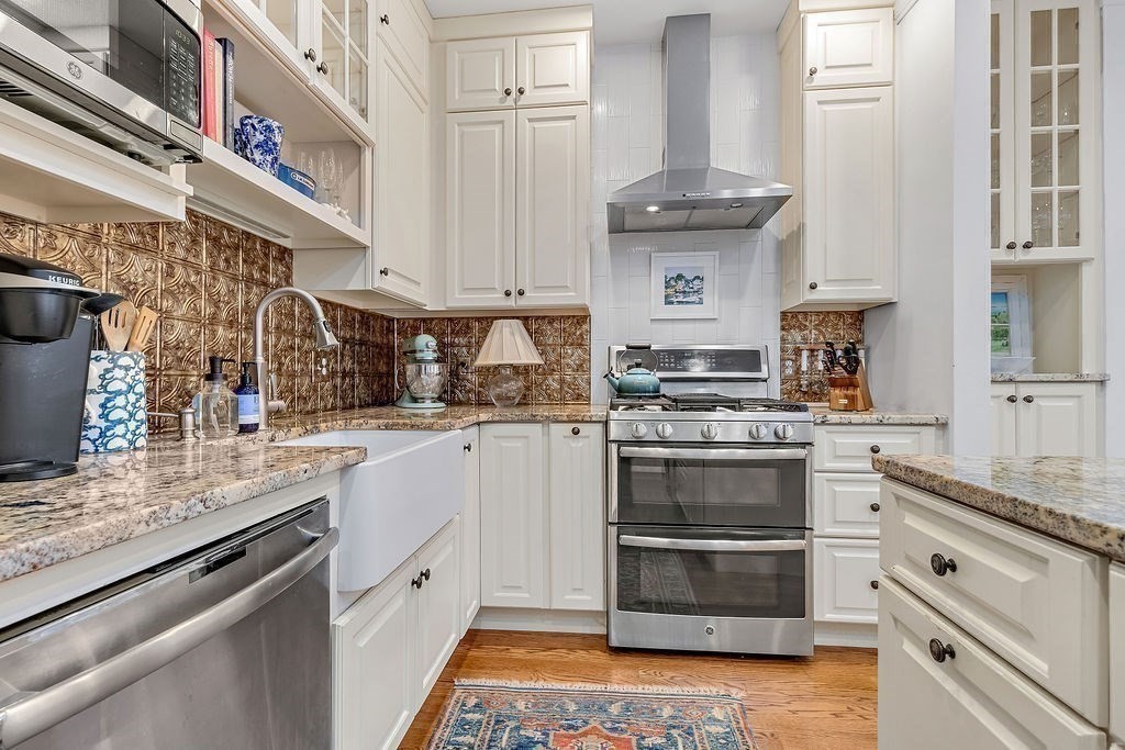 34 Worcester Square, Unit 4 Boston, MA 02118 - Photo 2 of 18