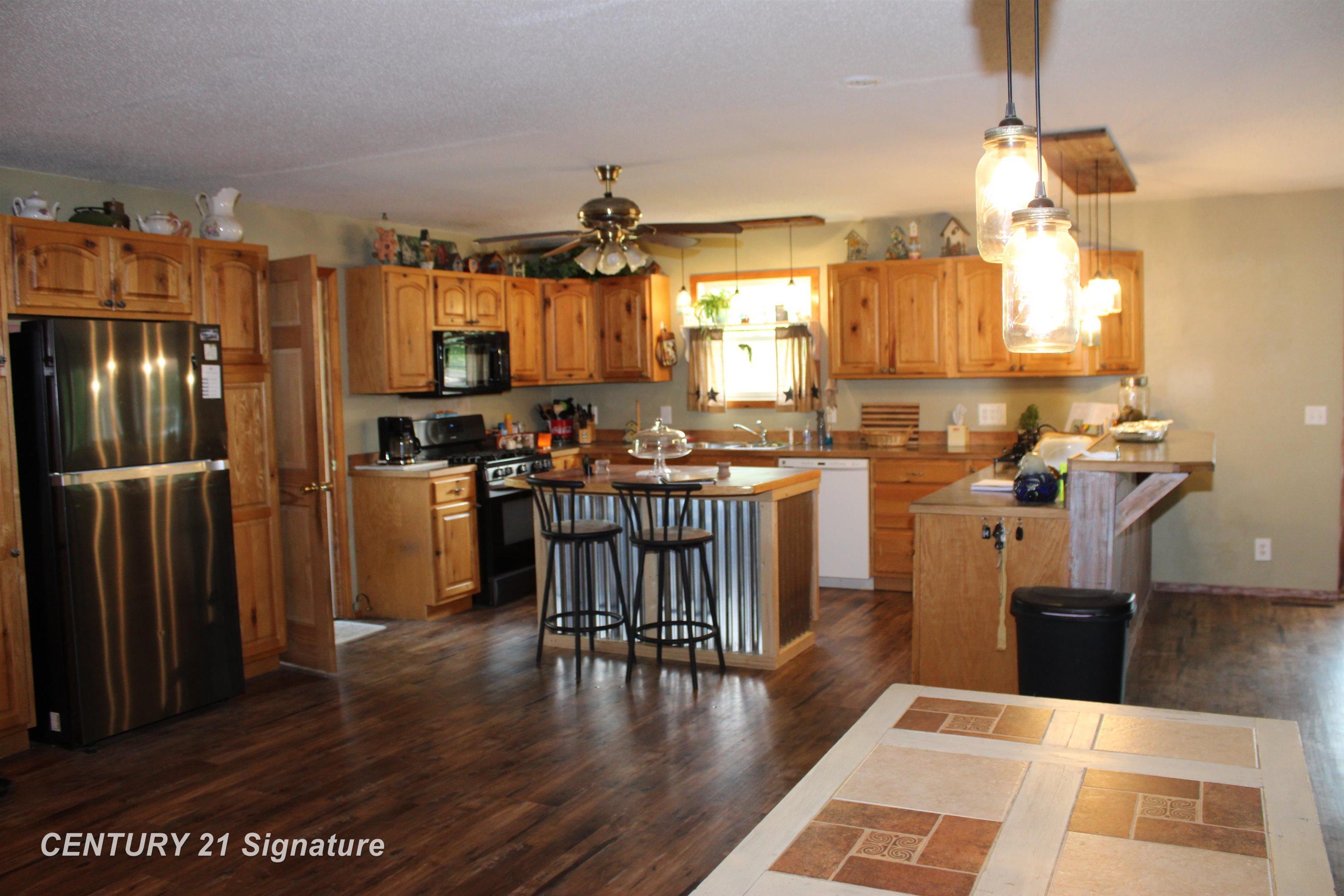 13181 Baumgartner Road St. Charles, MI 48655 - Photo 8 of 29