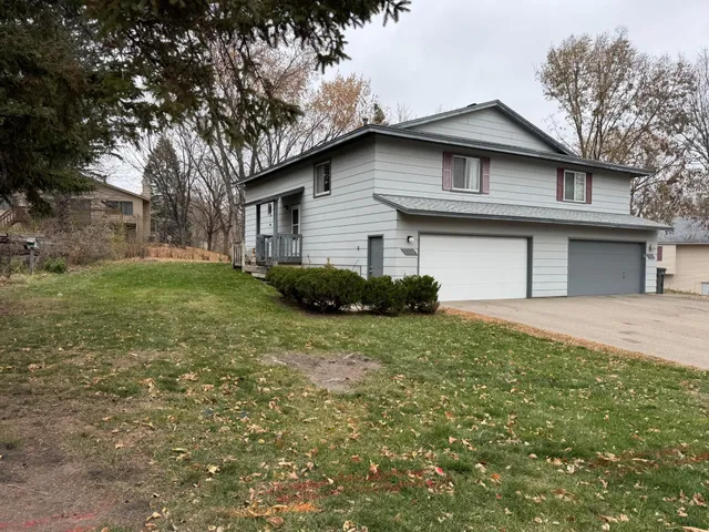 $250,000 | 8275 Cypress Lane, Eden Prairie, MN 55347