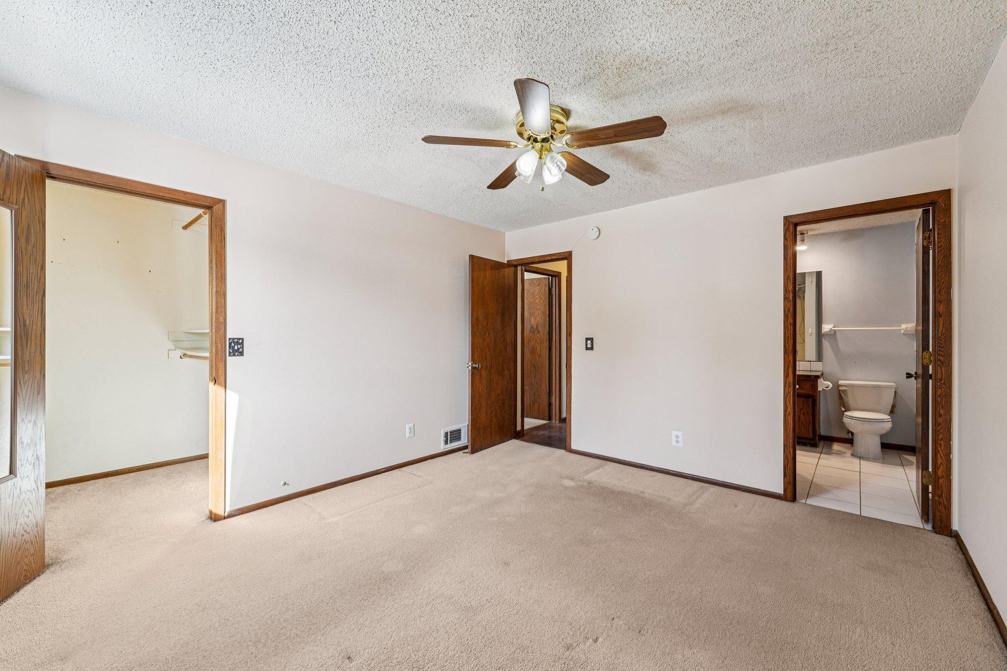 8275 Cypress Lane Eden Prairie, MN 55347 - Photo 11 of 38