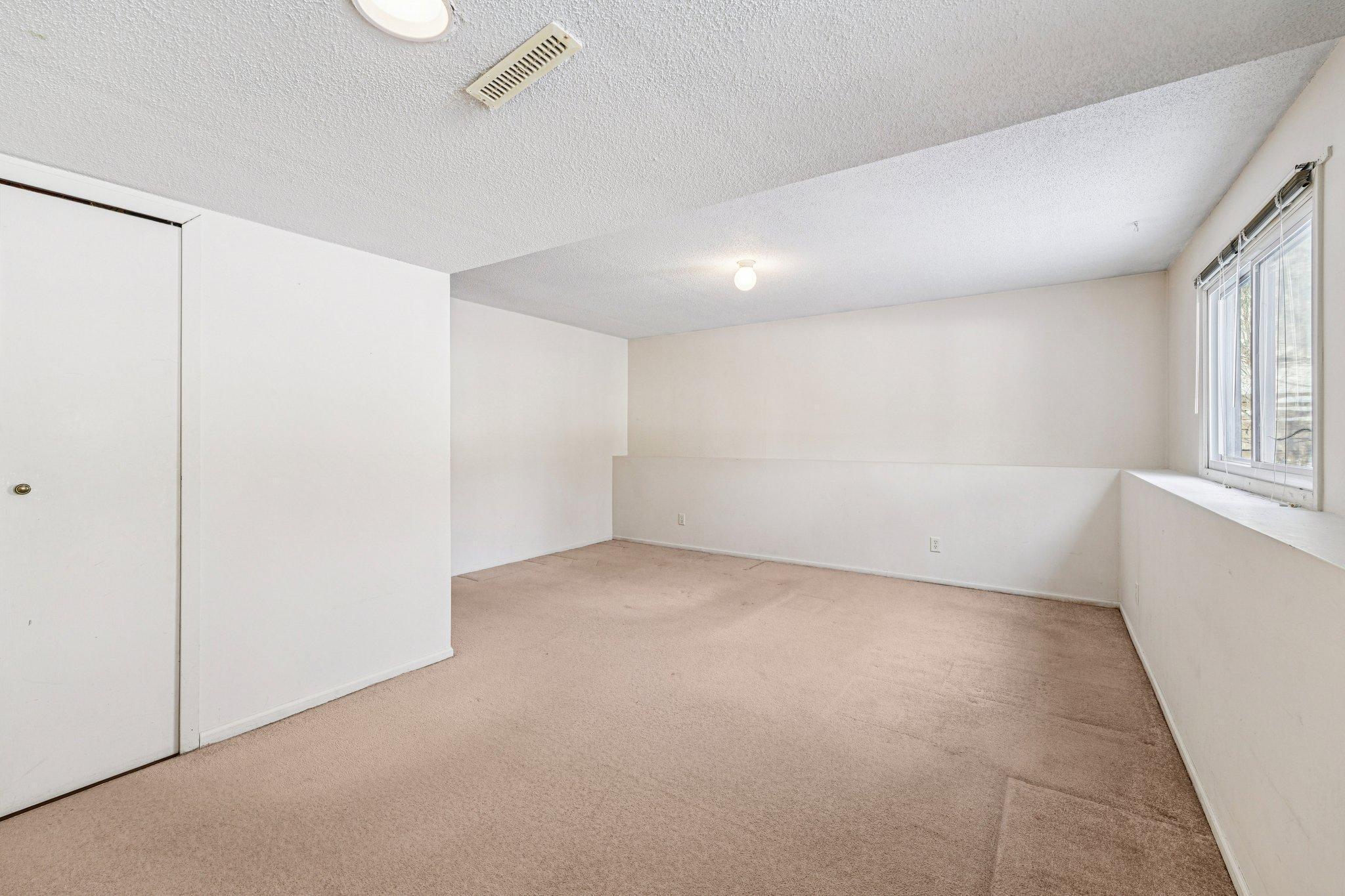 8275 Cypress Lane Eden Prairie, MN 55347 - Photo 23 of 38