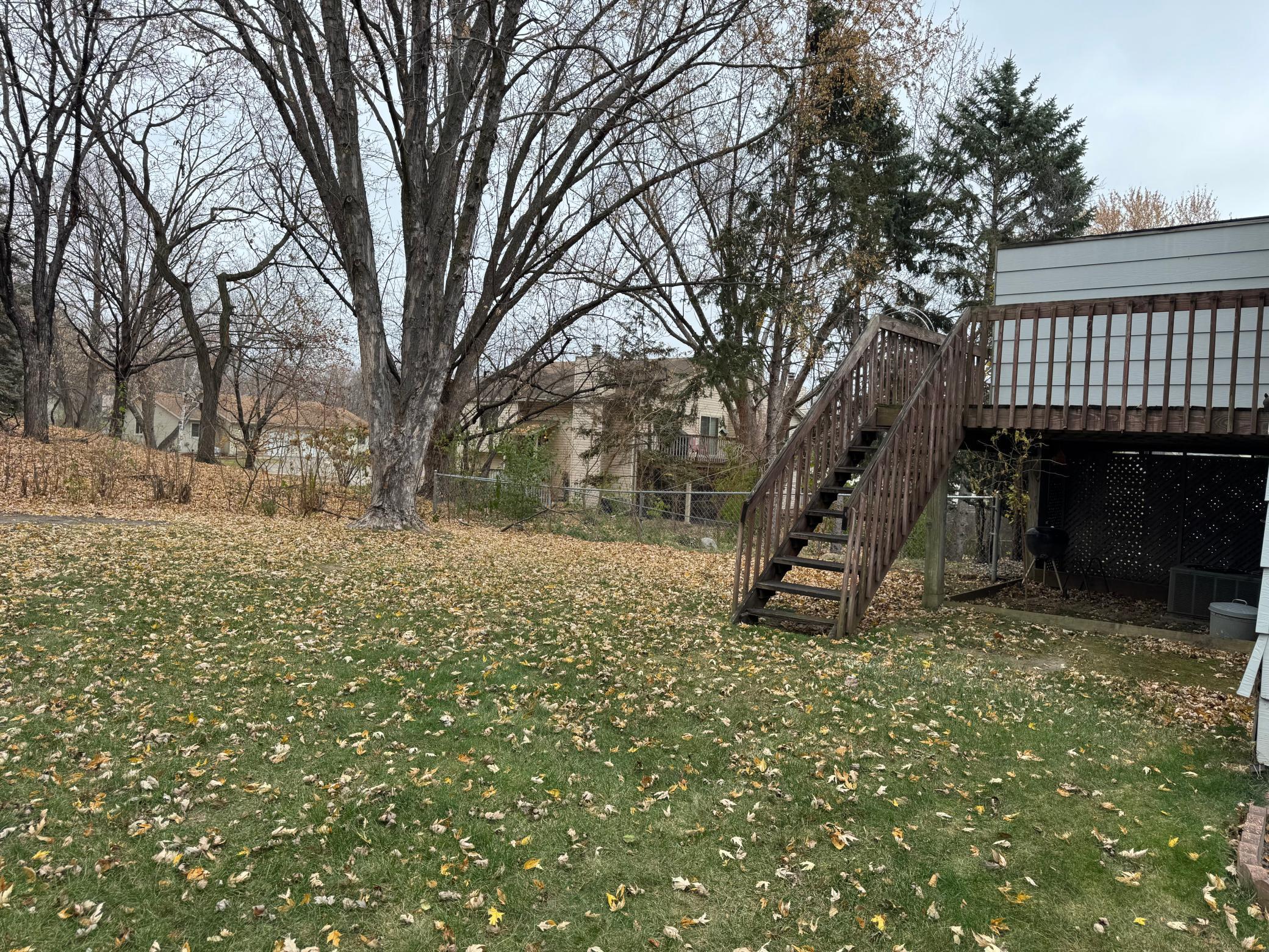 8275 Cypress Lane Eden Prairie, MN 55347 - Photo 32 of 38