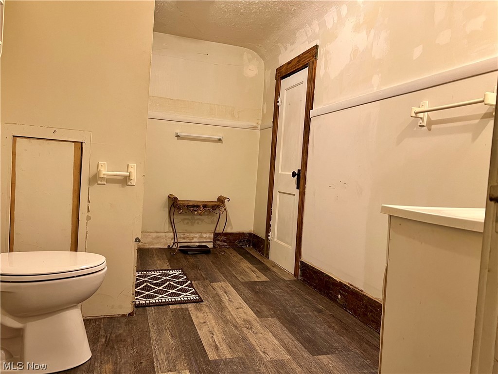109 Sterling Avenue Rittman, OH 44270 - Photo 18 of 28 2nd floor full bath