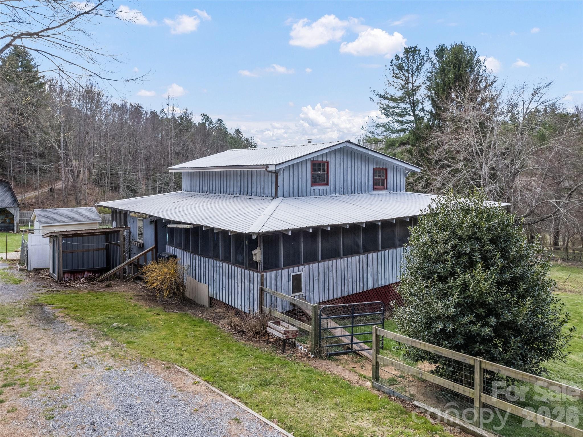 838 Hidden Valley Road Clyde, NC 28721 - Photo 4 of 36