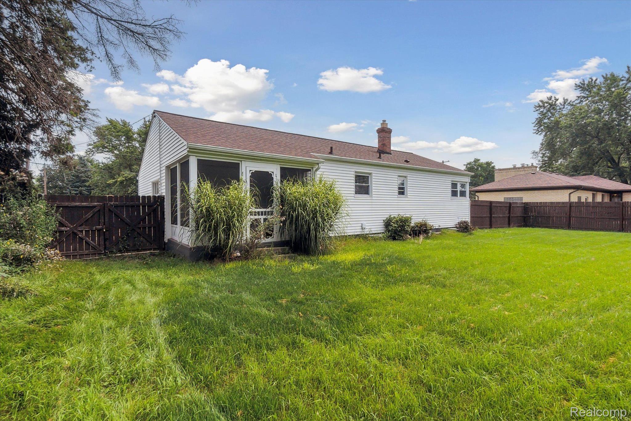 2137 Covert Road Burton, MI 48509 - Photo 16 of 25 Back