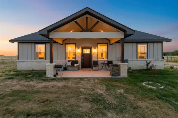 $519,900 | 770 Section House Road, Ennis, TX 75119