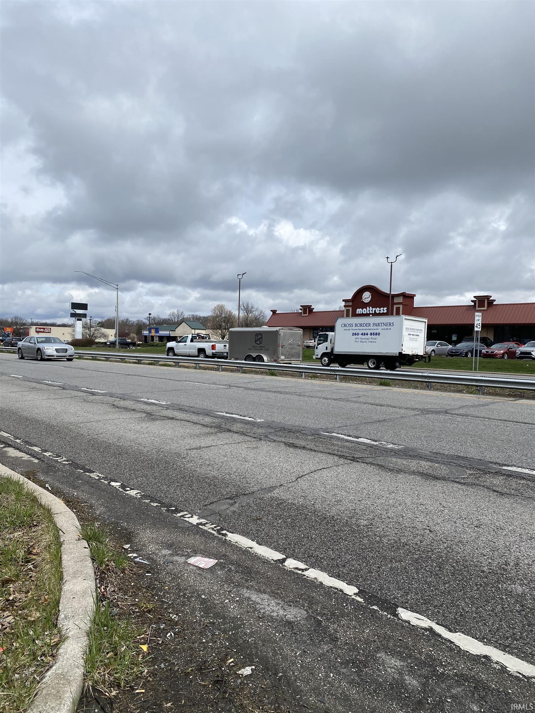 1701 North Coliseum Boulevard Fort Wayne, IN 46805 - Photo 2 of 3