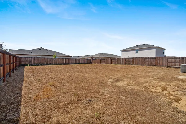 $525,000 | 2320 Redhaven Street, Marysville, CA 95901