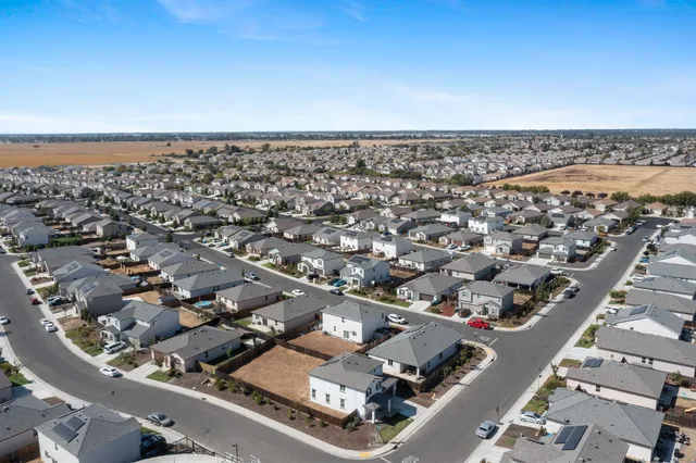 $530,000 | 2320 Redhaven Street, Marysville, CA 95901