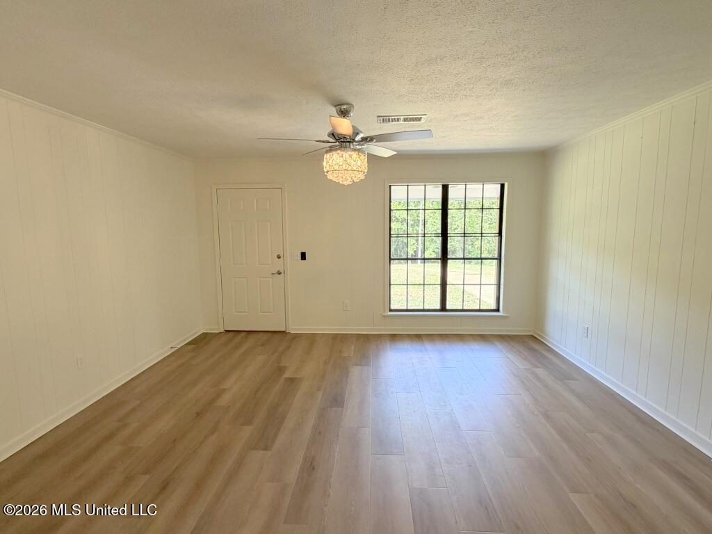 1085 Old Jackson Road Terry, MS 39170 - Photo 3 of 22 Living Room