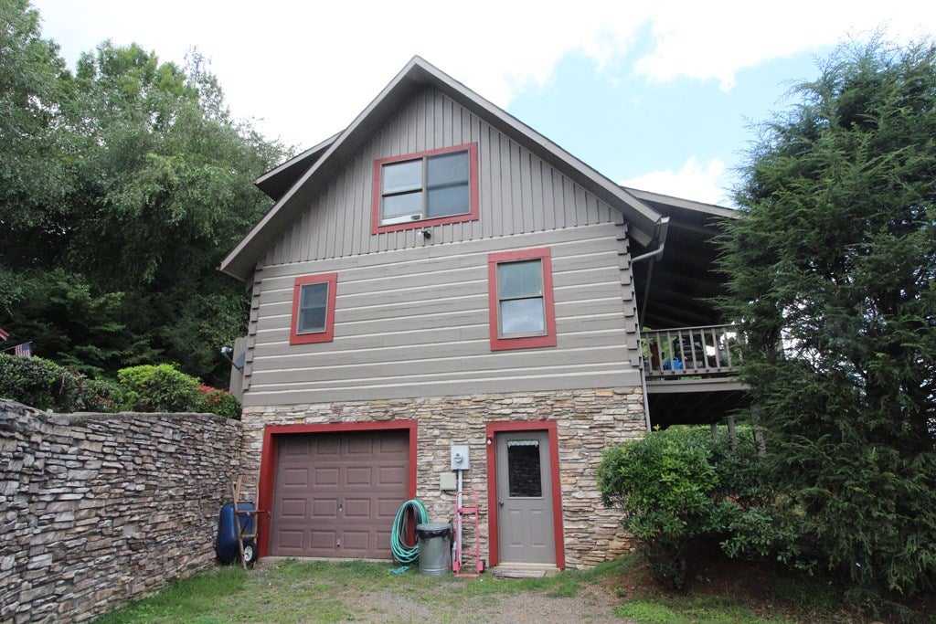 206 Pottery Road Fancy Gap, VA 24328 - Photo 53 of 63 Gallery Image 53
