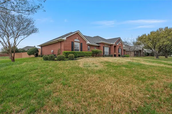 $445,000 | 1400 Radisson Drive, Hewitt, TX 76643