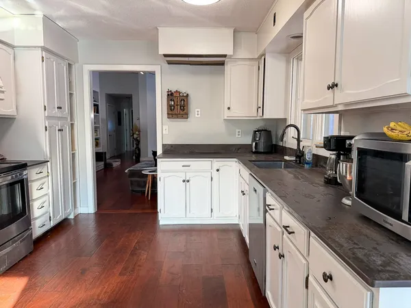 $429,000 | 394 Farmer Drive, St. Johnsbury, VT 05819