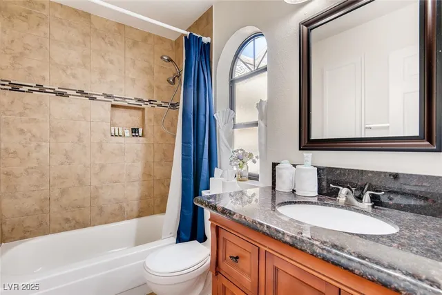 $2,125 | 8129 Spur Court, Las Vegas, NV 89145