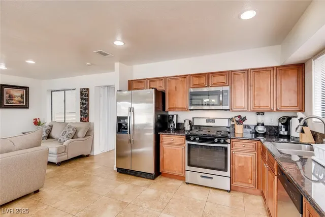 $2,125 | 8129 Spur Court, Las Vegas, NV 89145