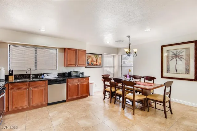 $2,125 | 8129 Spur Court, Las Vegas, NV 89145