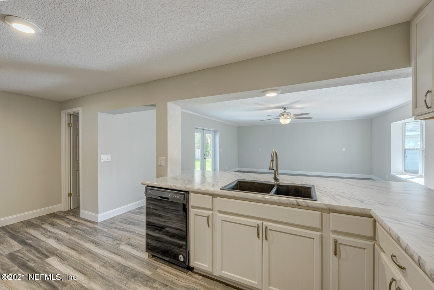 435 Sigsbee Road Orange Park, FL 32073 - Photo 8 of 28 435 Sigsbee Rd_32073-16