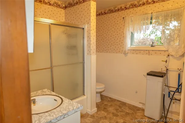 $337,500 | 10575 West Sr 256, Lexington, IN 47138