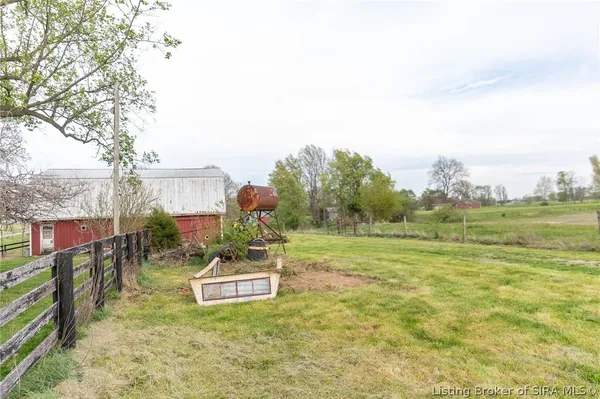 $337,500 | 10575 West Sr 256, Lexington, IN 47138