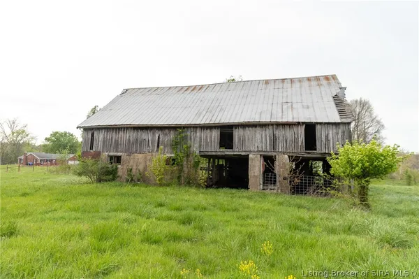 $337,500 | 10575 West Sr 256, Lexington, IN 47138